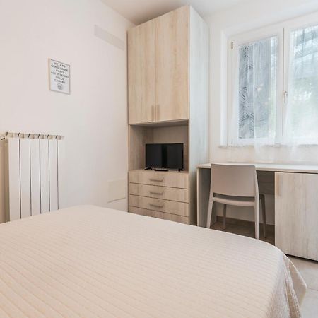 Camping Apuano مارينا دي ماسا المظهر الخارجي الصورة